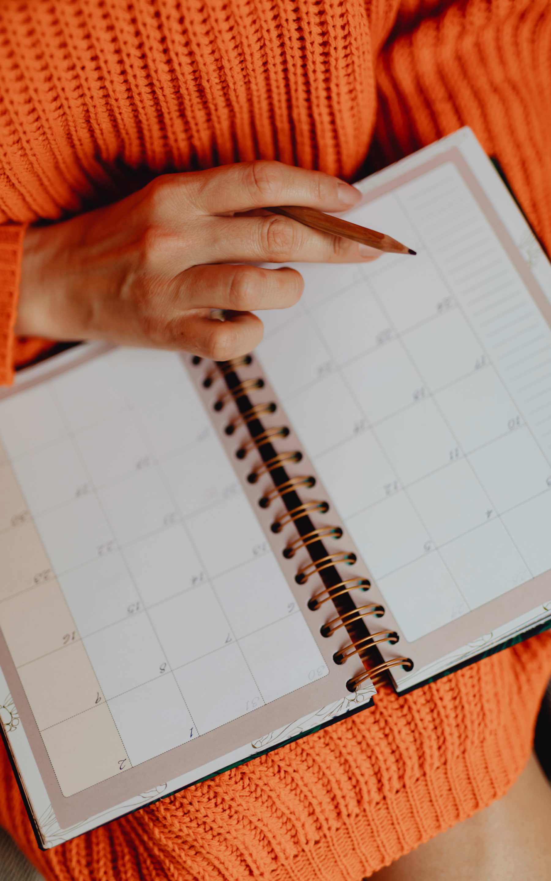 Scheduling time for bookkeeping can be tricky and time-consuming - working with Paramount Tax & Accounting Overland Park can reduce that burden.